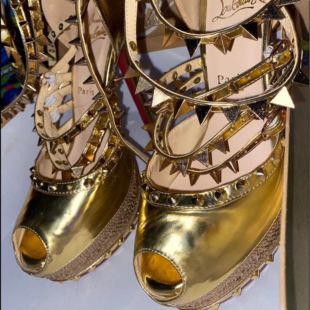 Red bottom heals